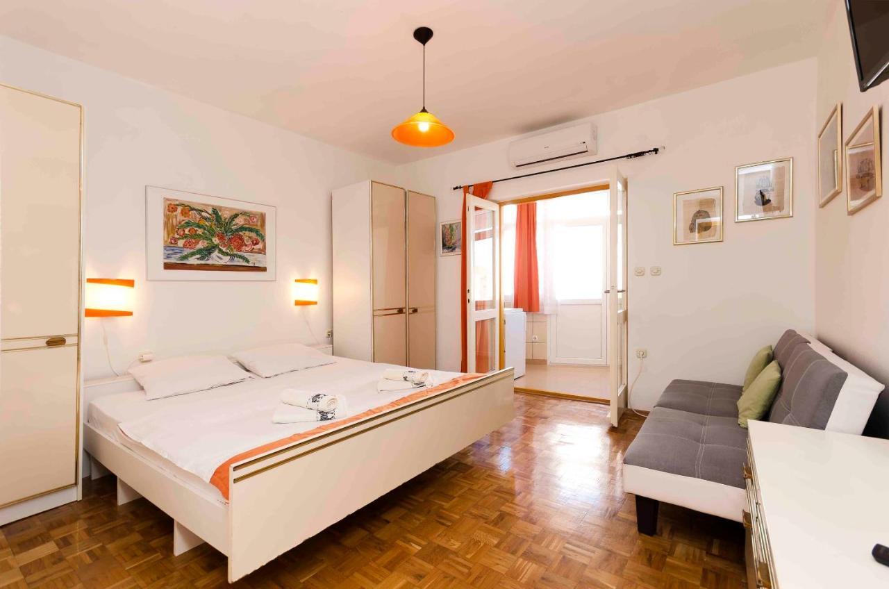 Apartments Zanze Vodice Zewnętrze zdjęcie