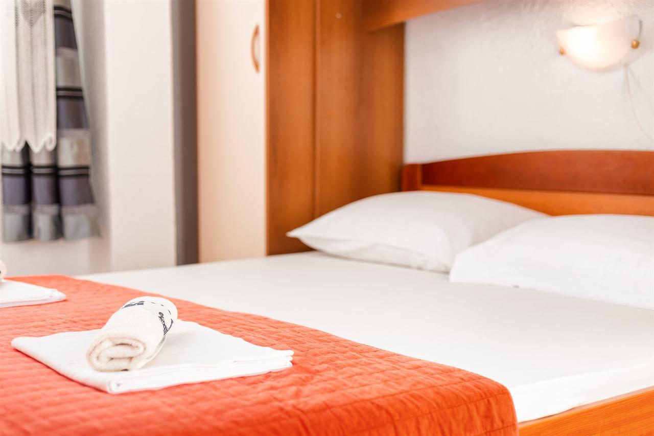 Apartments Zanze Vodice Zewnętrze zdjęcie