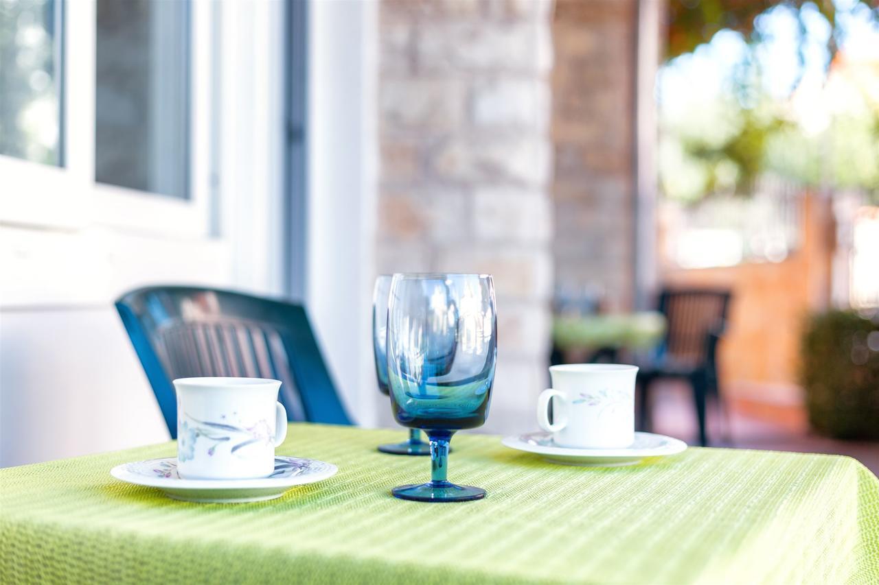 Apartments Zanze Vodice Zewnętrze zdjęcie