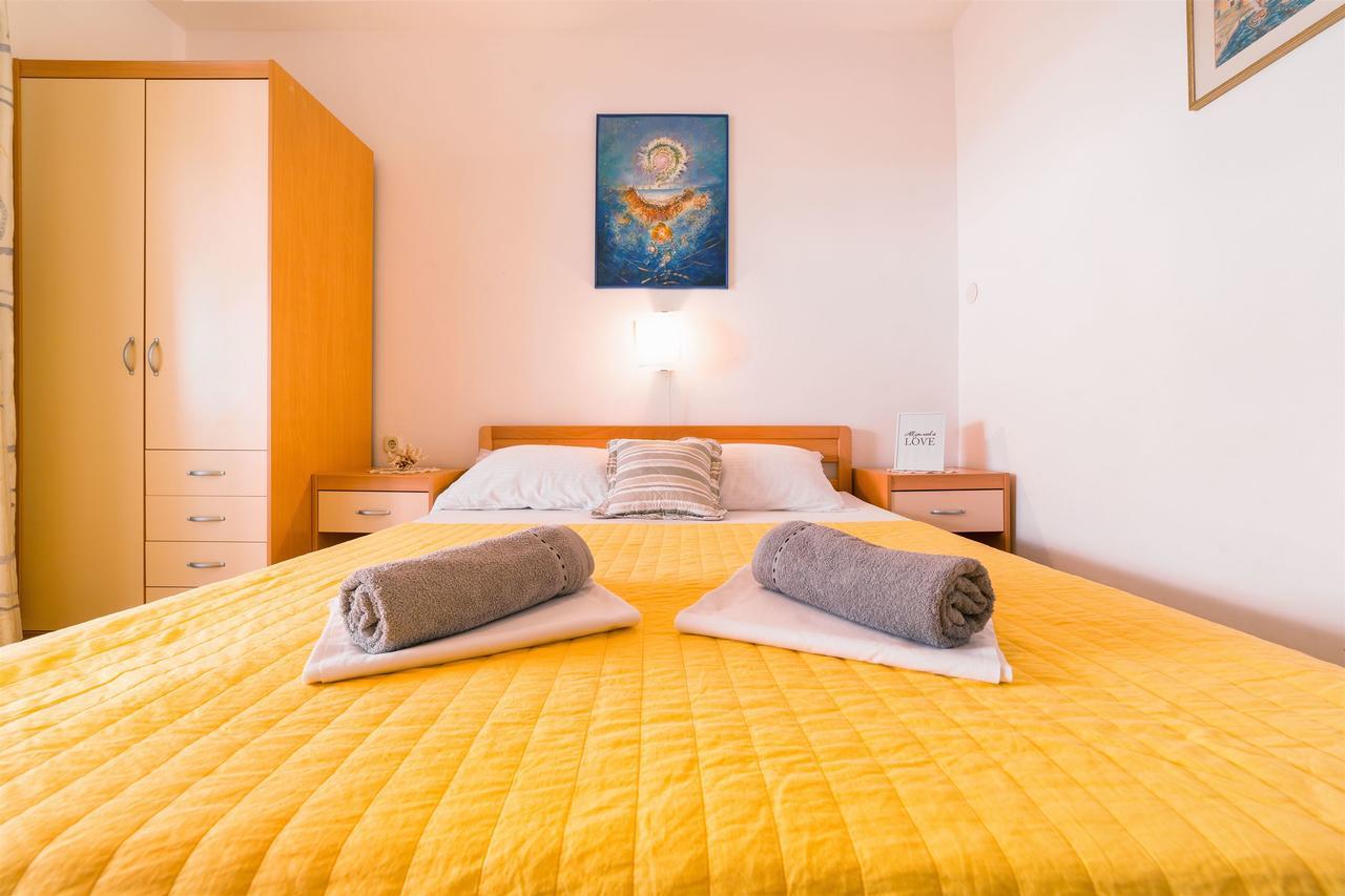 Apartments Zanze Vodice Zewnętrze zdjęcie
