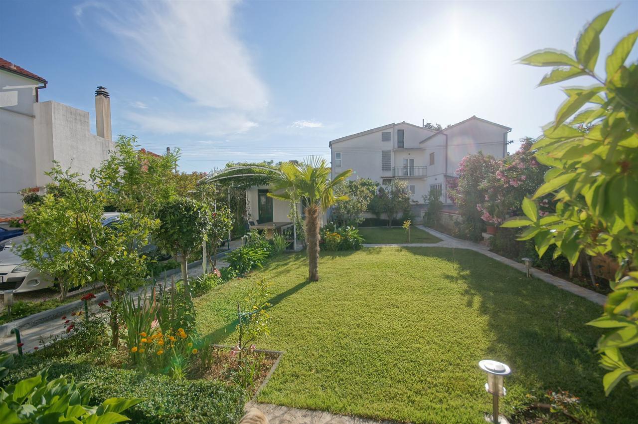 Apartments Zanze Vodice Zewnętrze zdjęcie