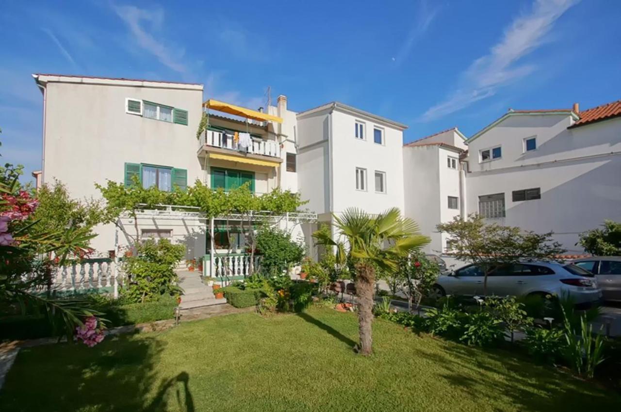 Apartments Zanze Vodice Zewnętrze zdjęcie